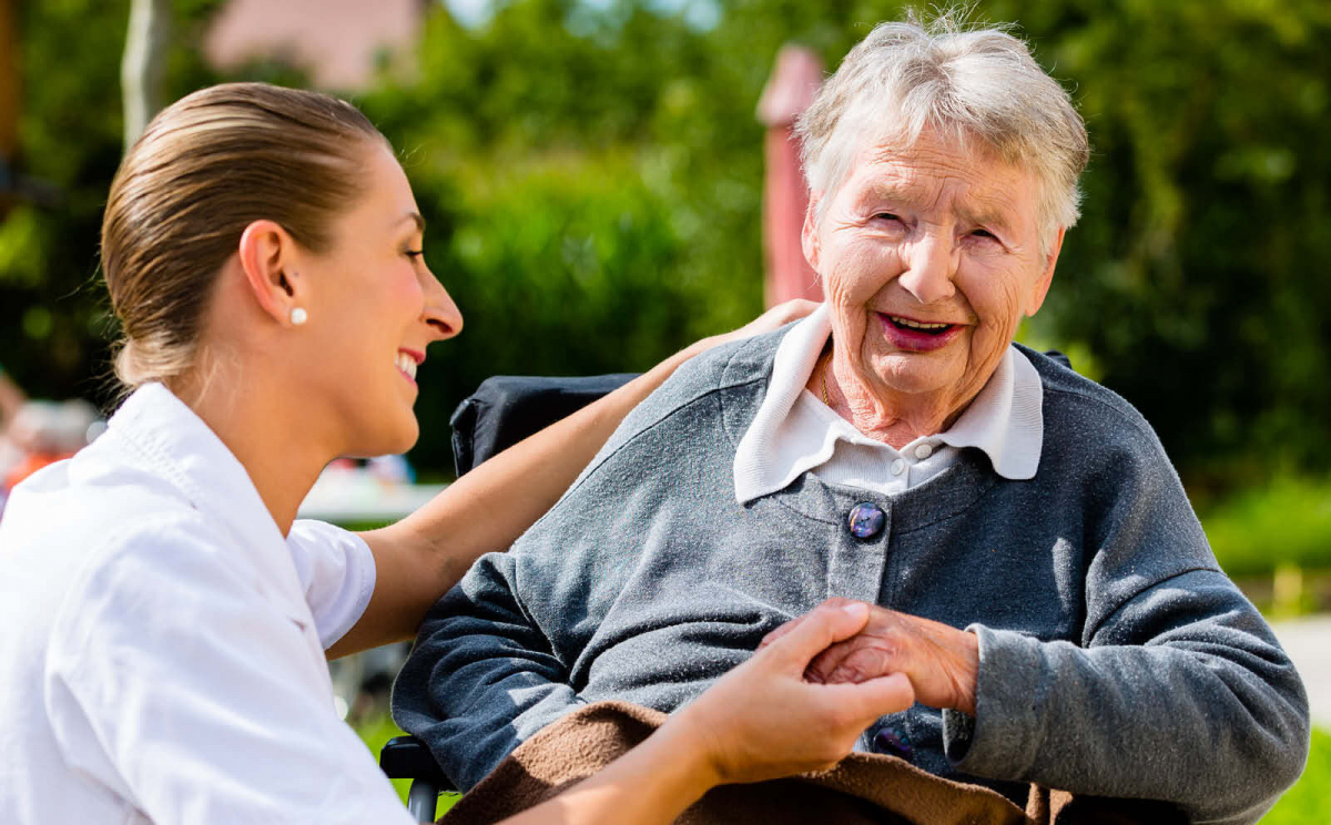 The Advantages of Long-Term Care Models for Seniors | Sitrin Health ...